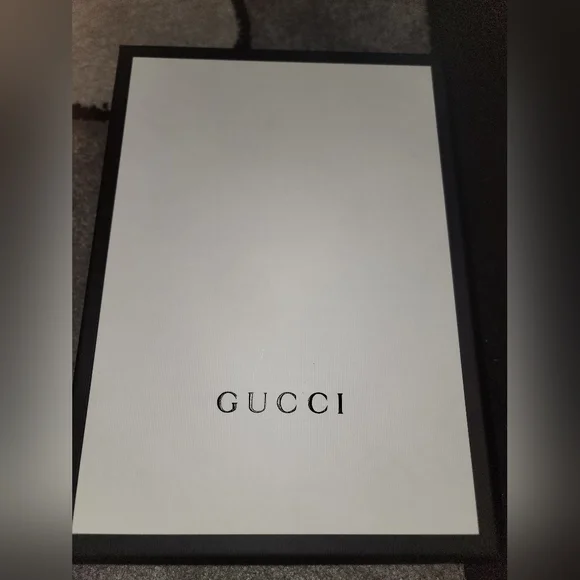 Authentic Gucci GG Marmont Matelasse Small Bag 443497 - Picture 9 of 14